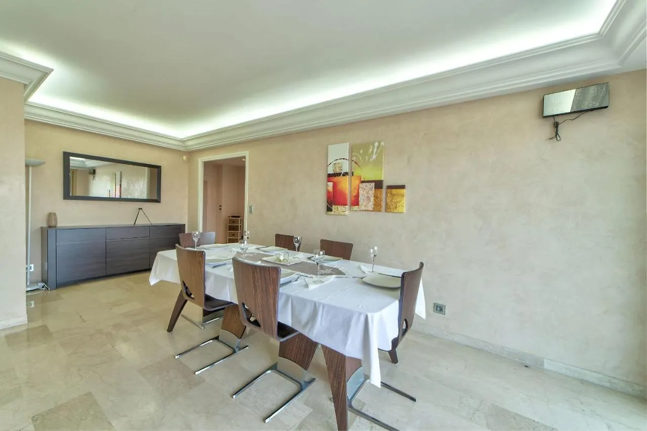 La Pinede Apartement Equiped With Air Conditioning And A Pool! Antibes Apartment